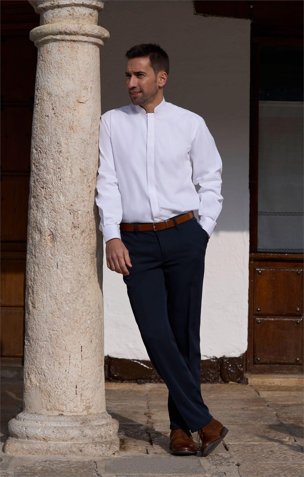 Pantalón caballero estilo chino